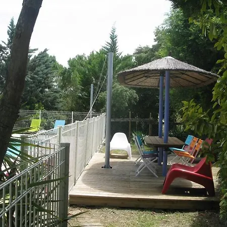 Gite Avec Piscine Et Climatisation Buzignargues Exterior foto