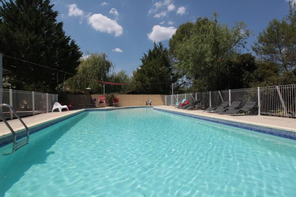 Avec Piscine Et Climatisation * Buzignargues